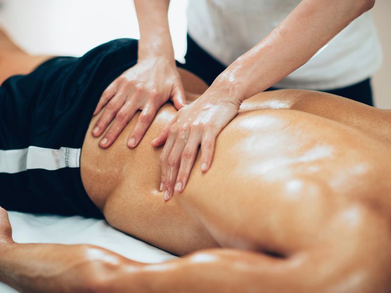 Massagem e Terapias Relaxantes em Ribeirão Preto Nayara Campos Bem-Estar 